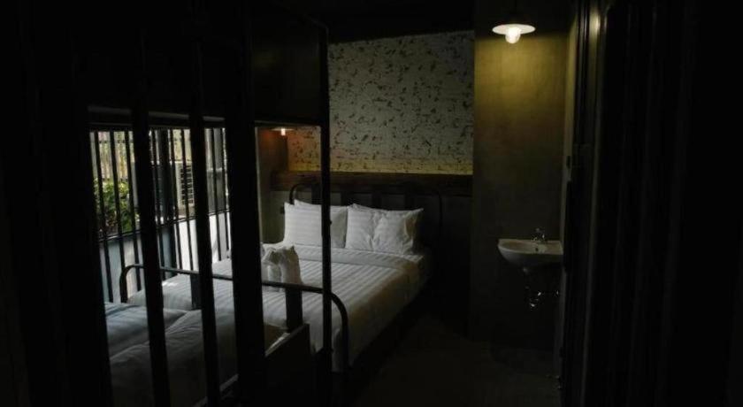 Auberge de jeunesse Sook Station *